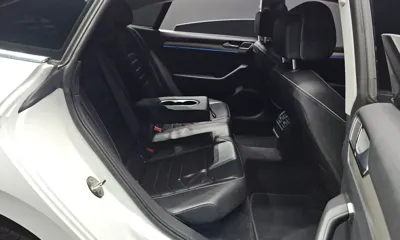 Volkswagen Arteon 2019, 130603 км, за 11684.39 USD - фото 12