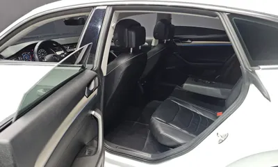 Volkswagen Arteon 2019, 130603 км, за 11684.39 USD - фото 13