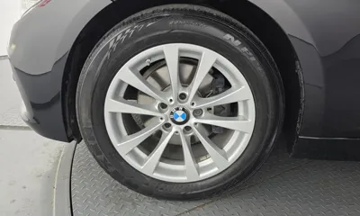 BMW 3-Series 2017, 104628 км, за 8741.71 USD