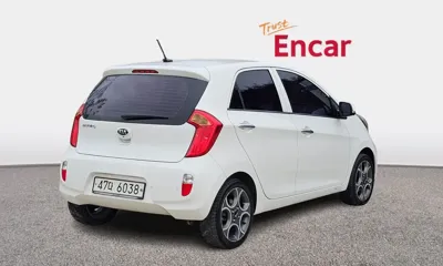 Kia Morning 2015, 70721 км, за 4039.73 USD