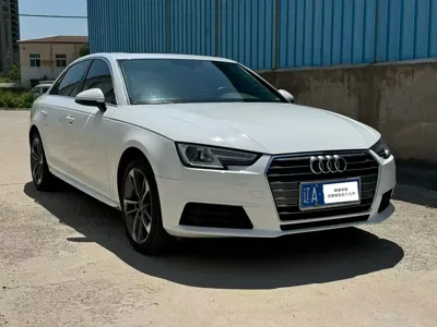 Audi A4L · 2017 год