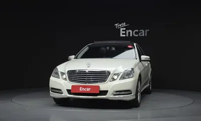 Mercedes-Benz E-Class 2012, 84145 км, за 3841.89 USD