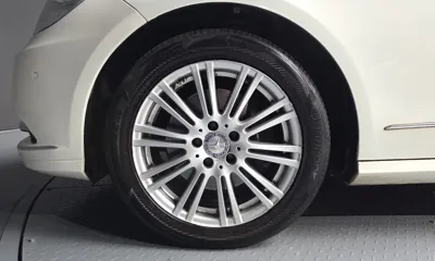 Mercedes-Benz E-Class 2012, 84145 км, за 3841.89 USD