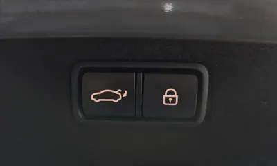 Hyundai Genesis 2016, 72038 км, за 9058.68 USD - фото 17