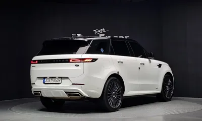 Land Rover Range Rover Sport 2023, 58041 км, за 82628.3 USD