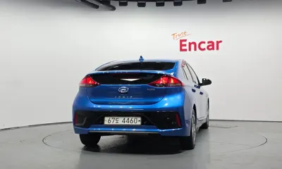 Hyundai Ioniq 2017, 126200 км, за 5710.91 USD