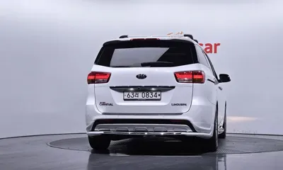 Kia Canival 2017, 109746 км, за 8990.23 USD