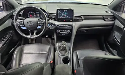 Hyundai Veloster 2019, 91747 км, за 8782.21 USD - фото 7