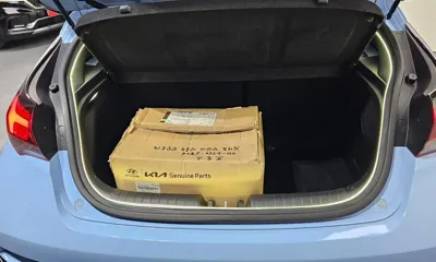 Hyundai Veloster 2019, 91747 км, за 8782.21 USD - фото 20