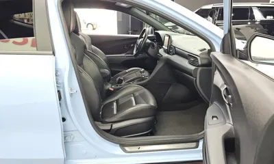 Hyundai Veloster 2019, 91747 км, за 8782.21 USD - фото 26