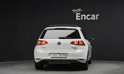 Volkswagen Golf 2015, 151684 км, за 6544.16 USD