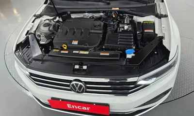 Volkswagen Passat 2021, 33115 км, за 17406.72 USD - фото 6