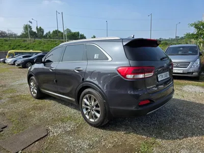 Kia Sorento 2017, 144279 км, за 7735.81 USD