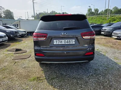 Kia Sorento 2017, 144279 км, за 7735.81 USD