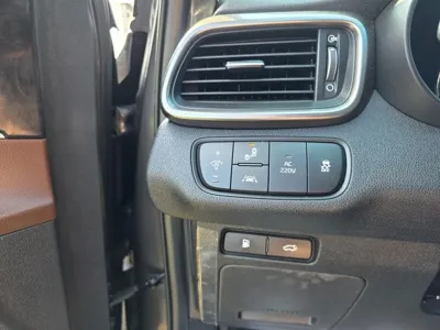 Kia Sorento 2017, 144279 км, за 7700.78 USD - фото 16