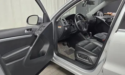 Volkswagen Tiguan 2015, 94570 км, за 4234.53 USD - фото 10