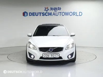 Volvo C30 2012, 91368 км, за 3898.25 USD