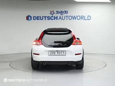 Volvo C30 2012, 91368 км, за 3898.25 USD