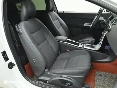 Volvo C30 2012, 91368 км, за 3898.25 USD - фото 10