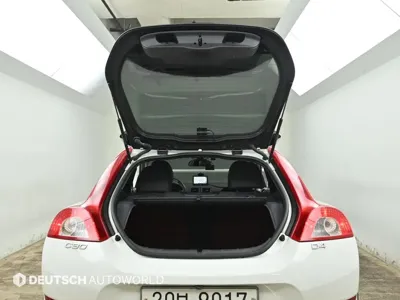 Volvo C30 2012, 91368 км, за 3898.25 USD - фото 20
