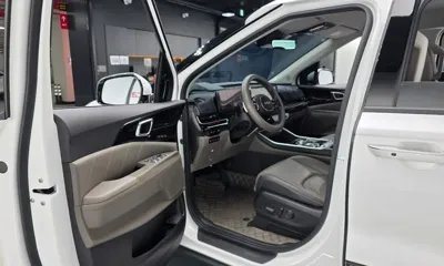 Kia Canival 2025, 20505 км, за 25305.77 USD - фото 10