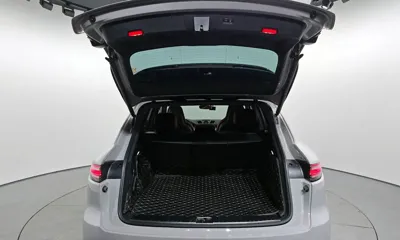 Porsche Cayenne 2022, 52124 км, за 70366.69 USD - фото 20