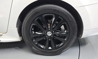 Kia Canival 2016, 123089 км, за 10437.18 USD