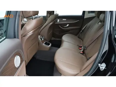 Mercedes-Benz E-Class 2023, 27000 км, за 36491.35 USD - фото 7