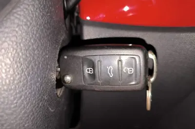 Volkswagen Beetle 2015, 103400 км, за 8981 USD - фото 23