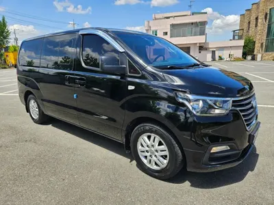 Hyundai Starex 2019, 180314 км, за 8462.55 USD