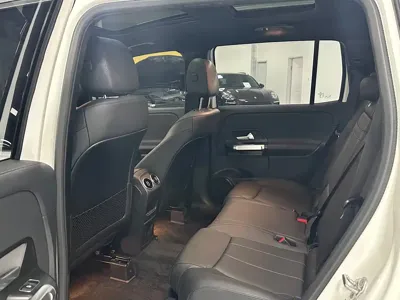 Mercedes-Benz GLB 2023, 10000 км, за 23904.2 USD