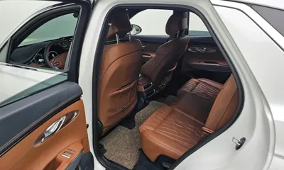 Genesis GV70 2023, 41492 км, за 28357.62 USD - фото 17