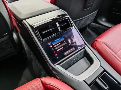 Porsche Panamera 2024, 27000 км, за 109751.44 USD - фото 7