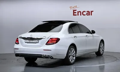 Mercedes-Benz E-Class 2019, 83461 км, за 17773.37 USD