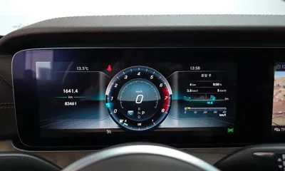 Mercedes-Benz E-Class 2019, 83461 км, за 17773.37 USD - фото 8