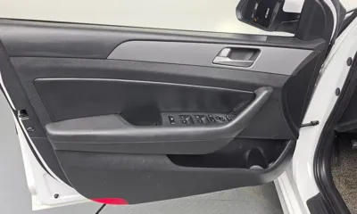 Hyundai Sonata 2019, 114933 км, за 8462.55 USD - фото 24