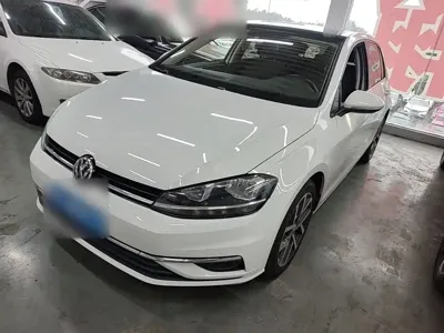 Volkswagen Golf · 2020 год