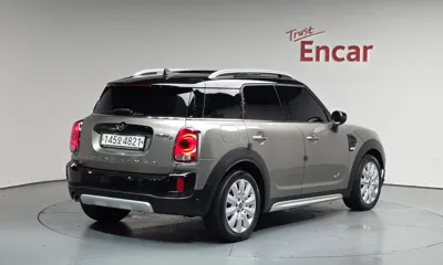 MINI Countryman 2020, 60775 км, за 18566.79 USD
