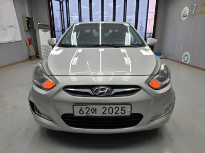Hyundai Accent 2014, 136639 км, за 3171.46 USD
