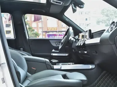 Mercedes-Benz GLB 2021, 39800 км, за 17627.67 USD - фото 9