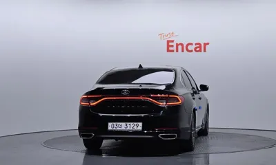 Hyundai Grandeur 2018, 84280 км, за 10906.94 USD