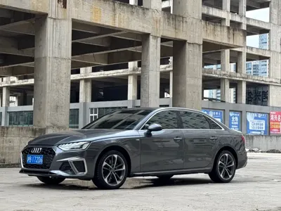 Audi A4L · 2021 год
