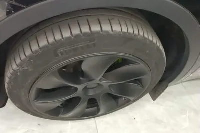 Tesla Model Y 2022, 61700 км, за 28029 USD - фото 10