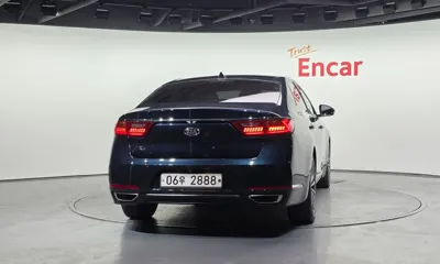 Kia K7 2018, 95419 км, за 7337.39 USD