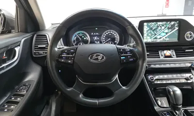 Hyundai Grandeur 2018, 92156 км, за 10749.19 USD - фото 12
