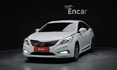 Hyundai Grandeur 2014, 219636 км, за 2920.9 USD