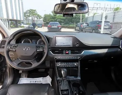 Hyundai Grandeur 2018, 133242 км, за 8074.04 USD - фото 7