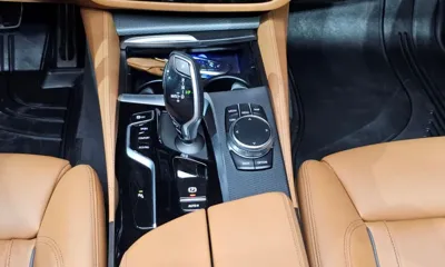 BMW 5-Series 2022, 87547 км, за 22318.5 USD - фото 9