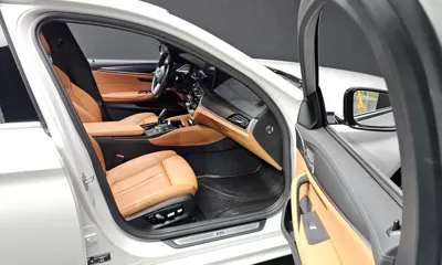 BMW 5-Series 2022, 87547 км, за 22318.5 USD - фото 11