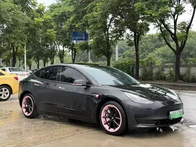 Tesla Model 3 2021, 45000 км, за 17062.27 USD